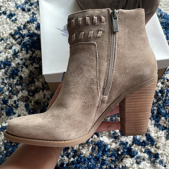 Jessica Simpson Boots size 8.5 - Picture 3 of 4